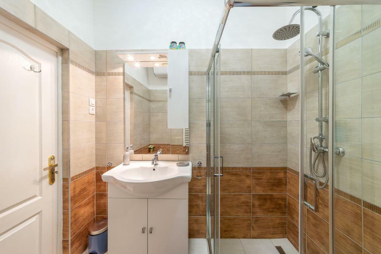 Kiraly Home Budapest City Center מראה חיצוני תמונה